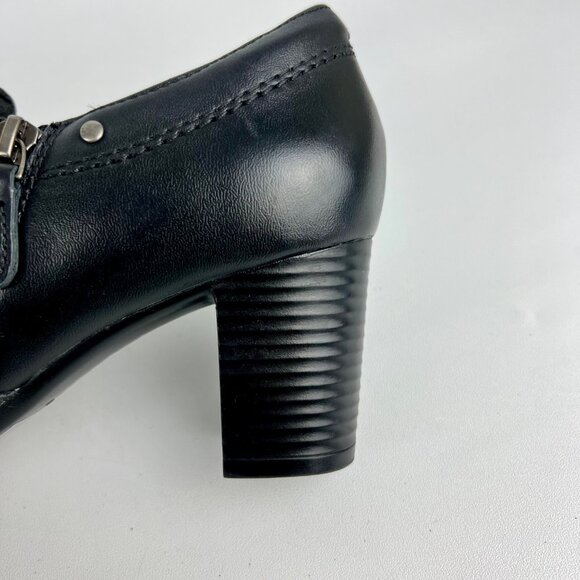 Clarks Womens Black Block Heel Zip Bootie Shootie Ankle Boot Comfort size 8.5 - Picture 11 of 16